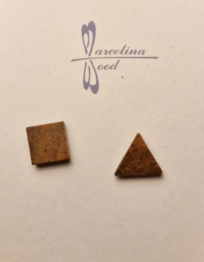 Puces duo carré-triangle en noyer