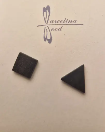 [solde8] Puces duo carré-triangle en ébène